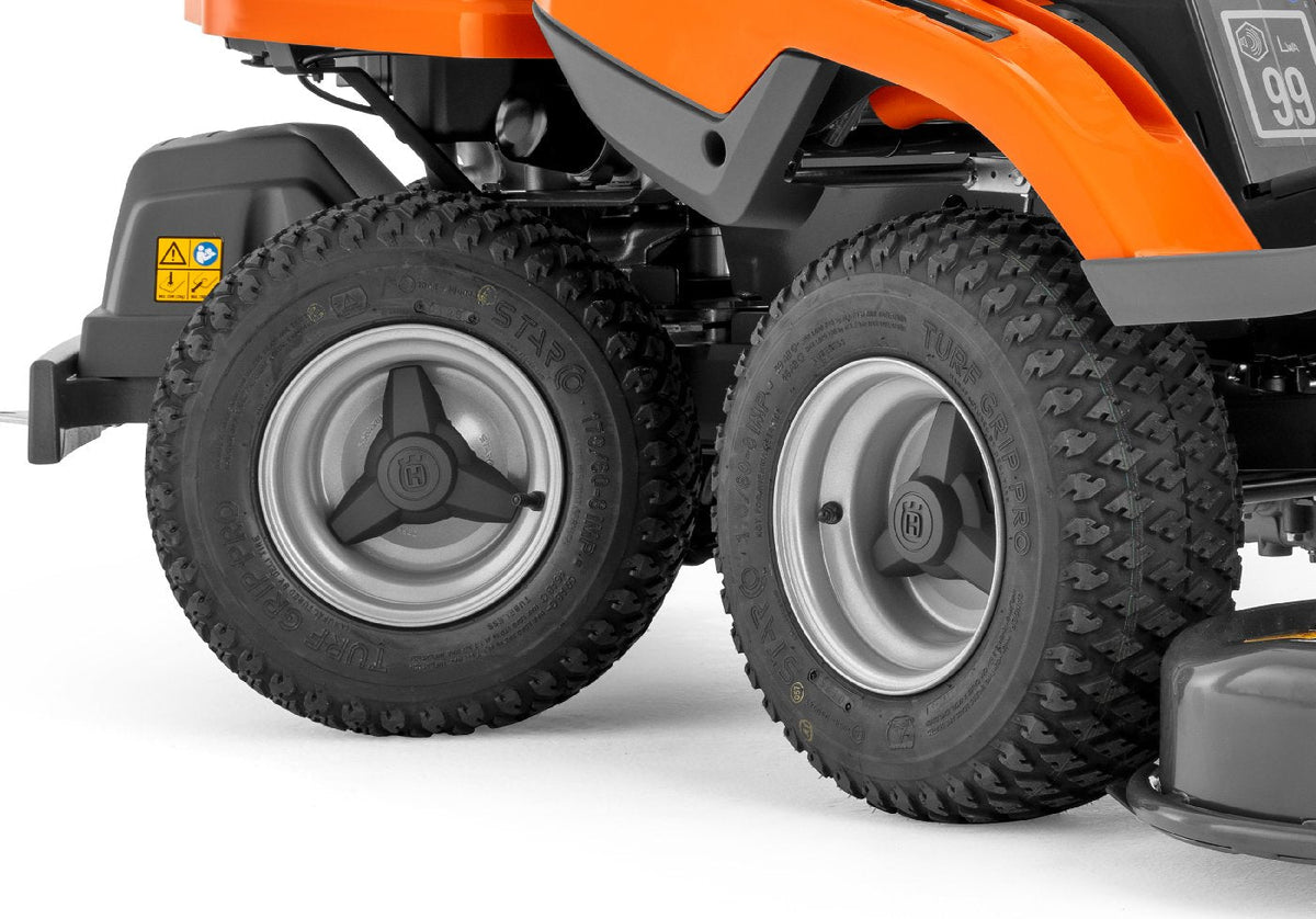 Husqvarna R 216TS AWD frontmaaier – basismachine zonder maaidek – afbeelding 3
