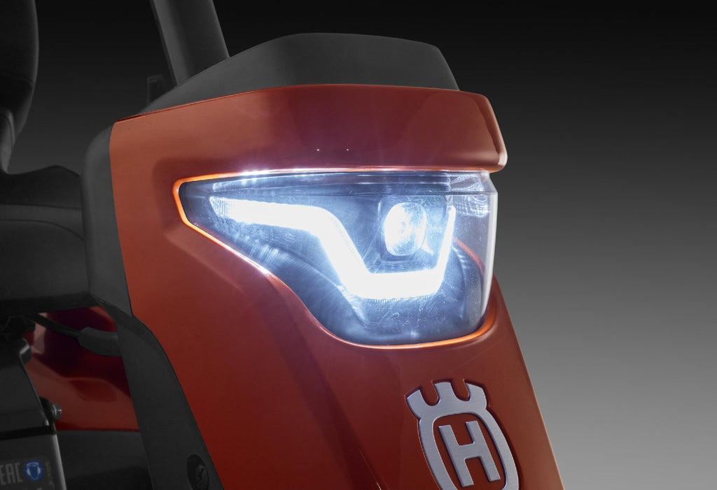 Husqvarna R 316TsX AWD professionele frontmaaier – basismachine zonder maaidek – afbeelding 3