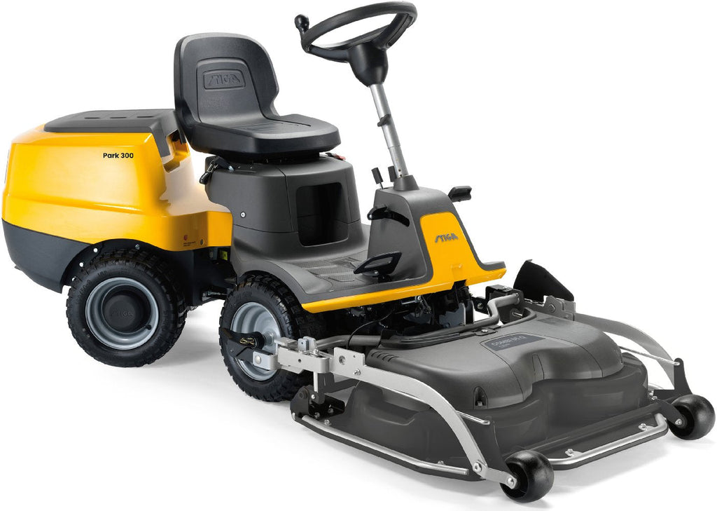 Stiga Park 300 RC frontmaaier met 95 Q maaidek