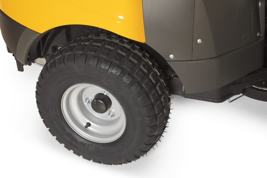 Stiga Park Pro 900 AWX 4WD professionele frontmaaier – basismachine zonder maaidek – afbeelding 20